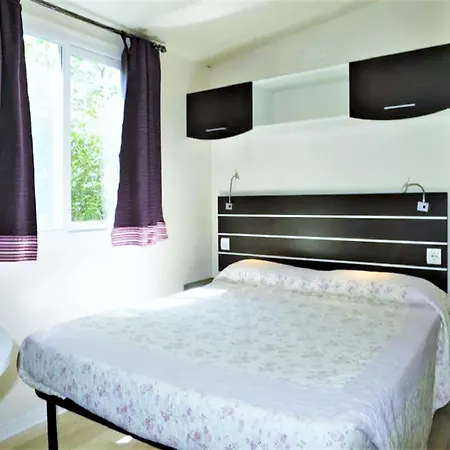 Simplistic Mobile In Castiglione Del Near Borghetto (Umbria)