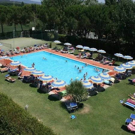 Holiday home Simplistic Mobile In Castiglione Del Near *