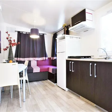 Vakantiehuis Simplistic Mobile In Castiglione Del Near Borghetto (Umbria)