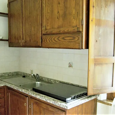 Simplistic Mobile In Castiglione Del Near Borghetto (Umbria)